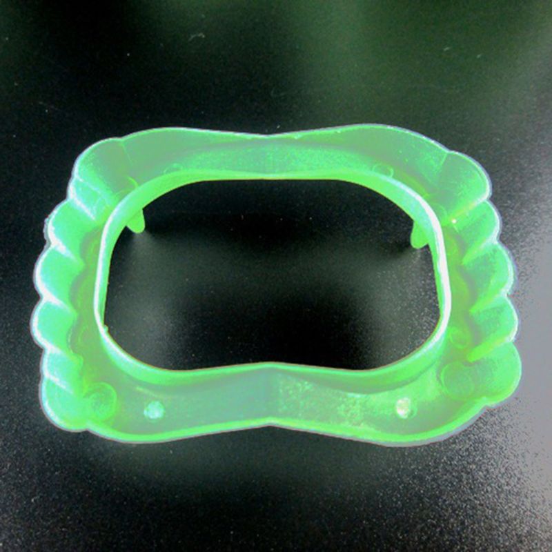 Glow In The Dark Vampire Fangs Plastic Teeth Costume Accessory Party Favors