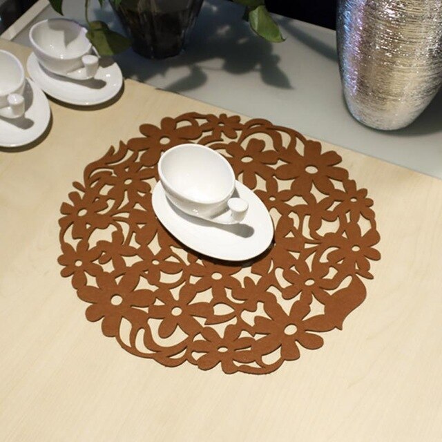 Round Cut Flower Felt Placemats Kitchen Dinner Table Mats 30x30cm