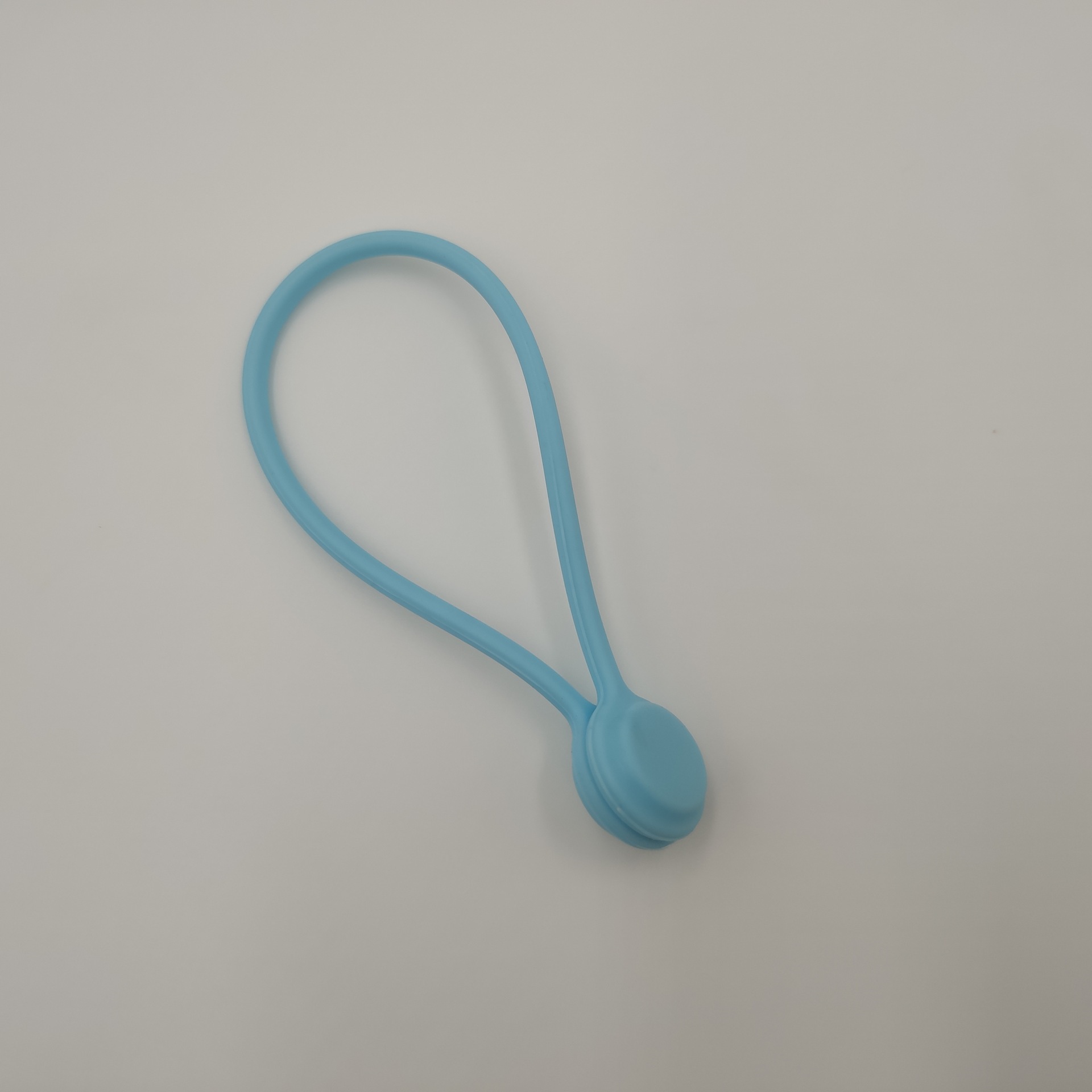 Enrouleur de câble magnétique, 10 pièces, support de bobine magnétique pour téléphone portable, Type casque, casque, organisateur de câbles, stockage de câbles de données: Light blue