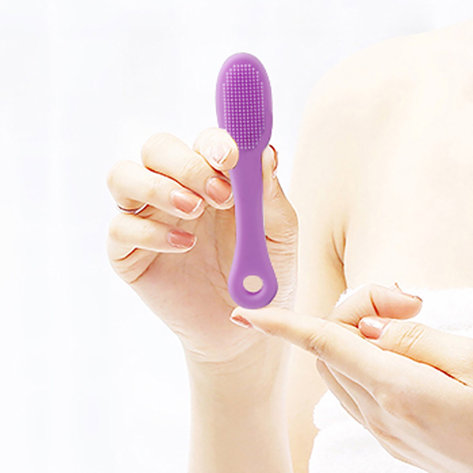 Silicone Double Sided Nasal Brush Remove Blackheads Nasal Wash Face Brushes to Clean Pores Remove Blackheads Acne Nose Brush 303: PP