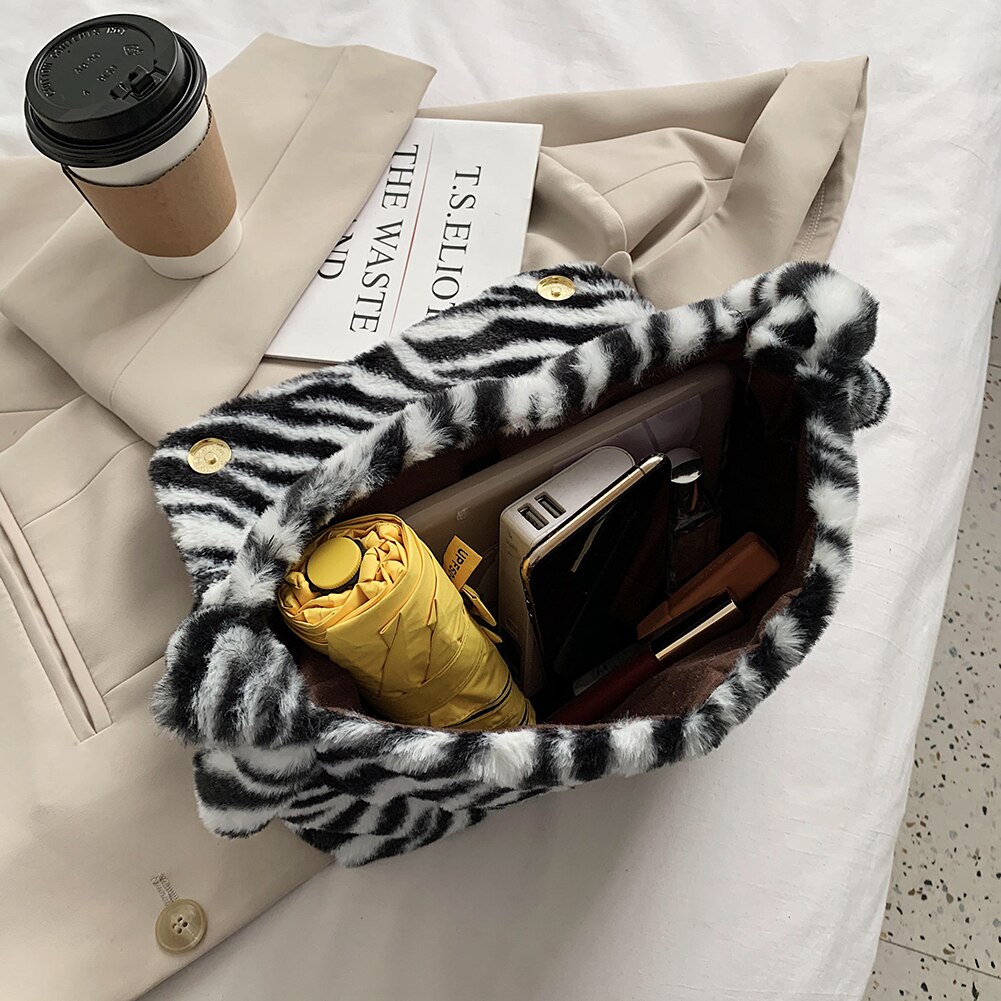 neue Herbst Winter Schulter Taschen Für Frauen Zebra Druck aufbringen Weichen Plüsch Crossbody-tasche Weibliche Warme Pelz Unterarm Taschen
