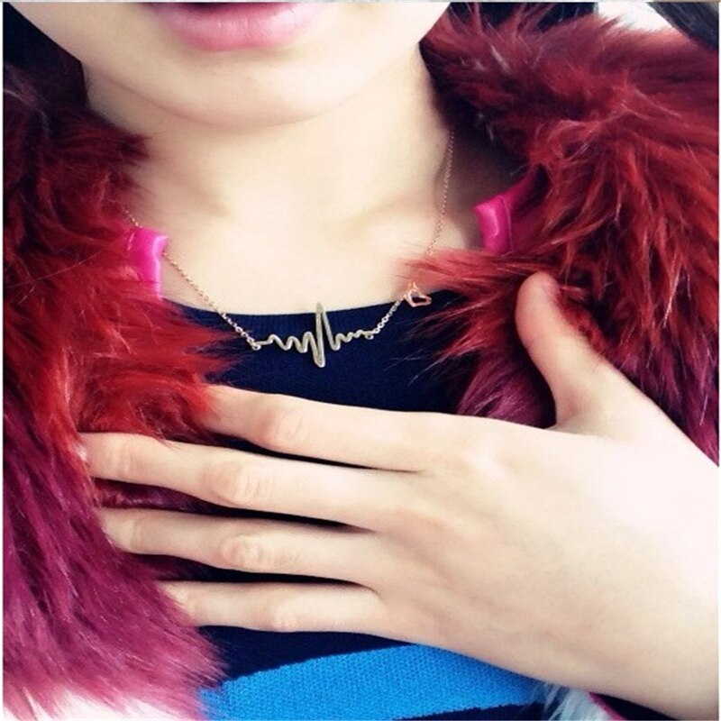 Colliers en chaîne d'électrocardiogramme pour femmes, pendentif de battement de cœur, bijoux pour amoureux, à la