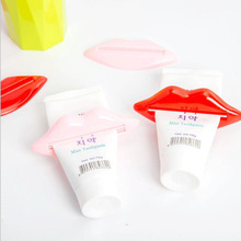 2 Stks/partij Rode Lippen Squeeze Apparaat Om Tandpasta Squeeze Out Ook Voor Lotions En Cosmetica Voorkomen Verspillen H291