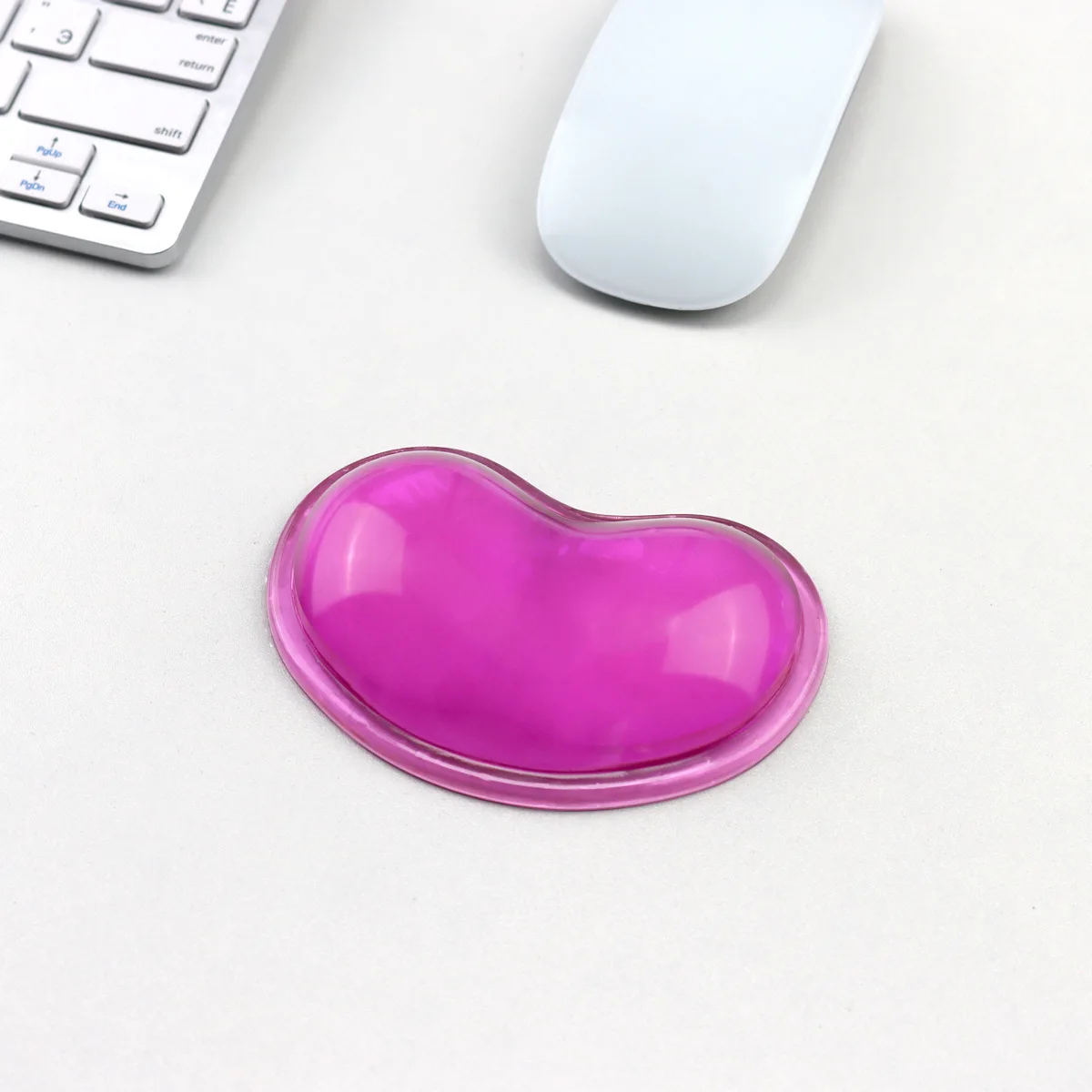 Crystal Wrist Guard Wavy Comfort Gel Computer Mouse Hand Wrist Rests Support Cushion Pad Silicone Heart-shaped Wrist Pad: Coffee