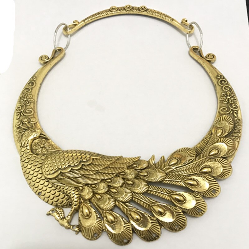 Liuxsp mærke retro udskåret påfuglekrave choker statement halskæde kvinder zink legering halskæder trendy krave collier: Guld