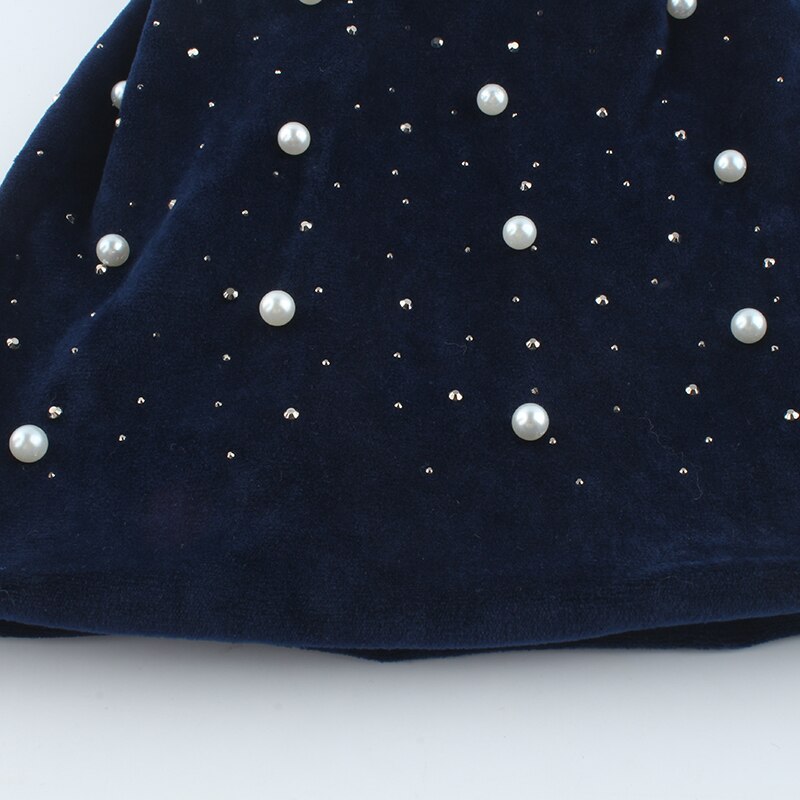 Gorros de terciopelo con diamantes de imitación y perlas para mujer, sombrero cálido y suave, de invierno, novedad de