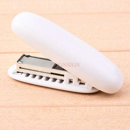 Grapadora de color caramelo mini portátil plegable que ahorra trabajo vinculante máquina de oficina suministros para estudiantes se pueden pedir 20 páginas