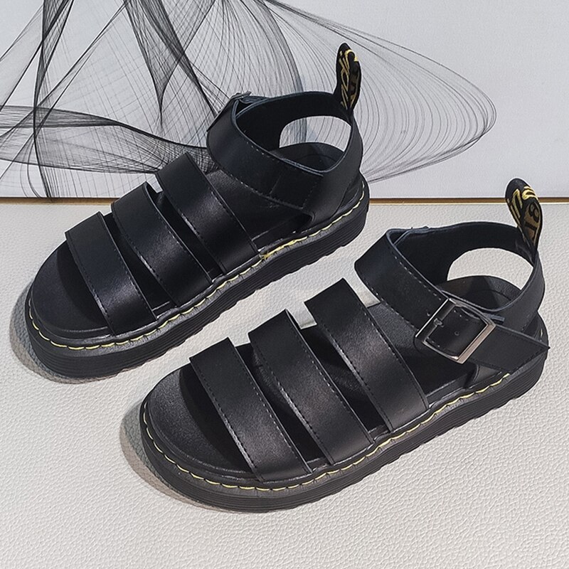Women Platform Sandals Summer Black Flat Sandals Buckle Comfortable Round Head Gladiator Outdoor Beach Chunky Woman Shoes