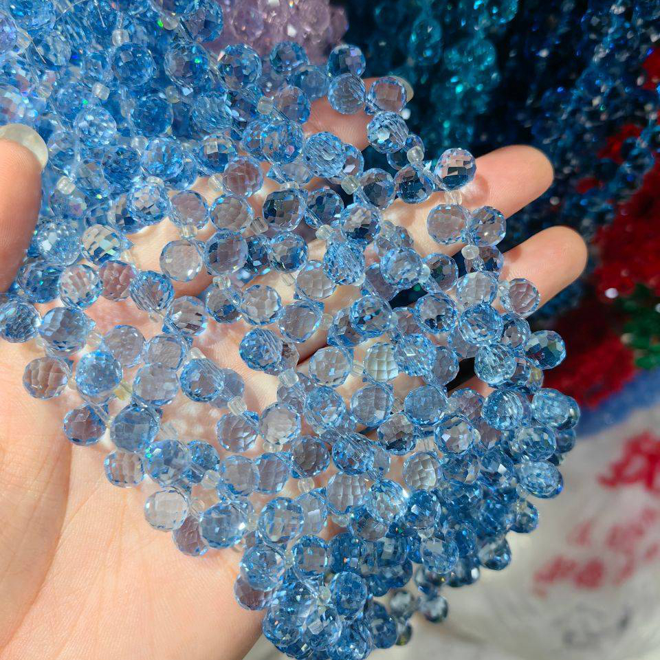 30 Uds. Cuentas de cristal checo de mariposa, abalorios de Color AB, cuentas espaciadoras facetadas sueltas para fabricación de joyería, pendientes hechos a mano DIY: Beige