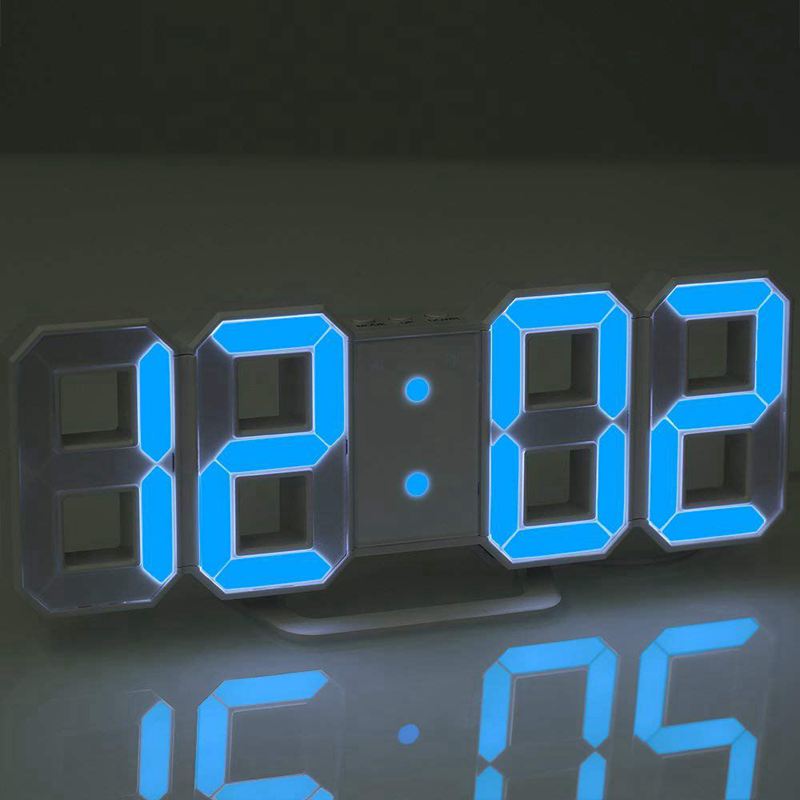 Multifunctional LED Clock Large LED Digital Wall Clock 12H / 24H Time Display with Alarm and Snooze Function Luminance Adjustabl