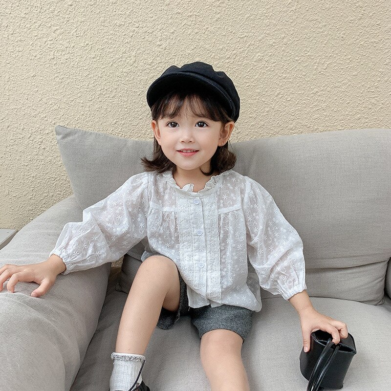 Camisas blancas huecas bordadas con encaje a la para chicas lindas de otoño para niños camisetas informales con base combinables