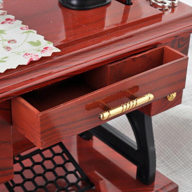 Mini Nostalgic Music Box To Alice Random Music Xmas to Wife Retro Simulation Sewing Machine Music Box Hand Crank