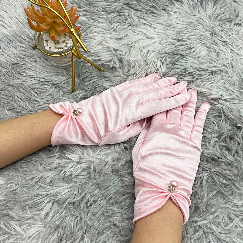 Kvinner sateng korte sexy hansker solkrem sommer anti-uv elastiske tynne votter kjører helfinger rød hvit svart kjole hansker: Rosa