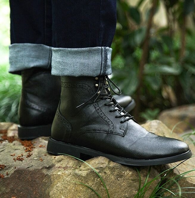 Botas de cuero sintético con tacón bajo para hombre, zapatos informales de encaje, con punta redonda, estilo Martin, 4M024