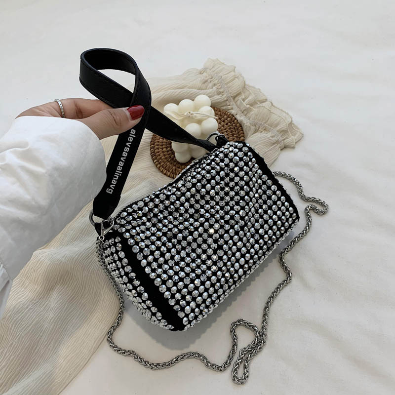 Diamant tote bøtteveske sommer høy pu lær dameveske kjede skulder messenger bag reiseveske: Stil ii sølv