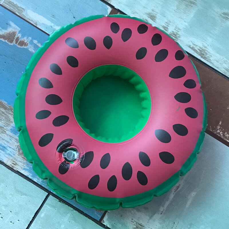 Tecknad uppblåsbar mini kopp kudde kokosnöt ananas vatten uppblåsbar leksak foto av vatten flytkoppen