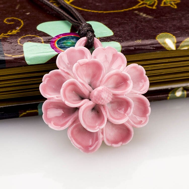 Vintage Stijl Blauw En Wit Keramische Handgemaakte Lotus Bloem Hanger Ketting Chinese Stijl Etnische Stijl Lange Ketting Vrouwen Lady: pink