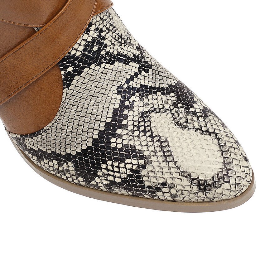 Qutaa slangeskind pu læder blandet farve mellemlæg støvler firkantet hæl efterår vinter spænde kvinder sko stor størrelse 34-43