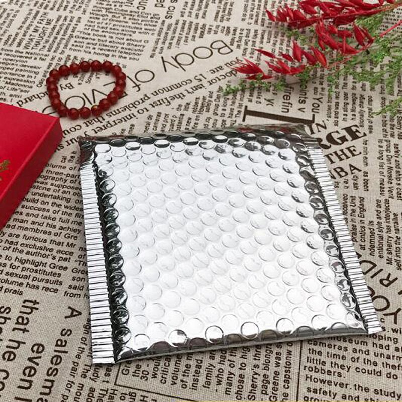 50 Stuks Cd/Cvd Verpakking Bubble Mailers Goud Papier Gevoerde Enveloppen Bag Bubble Mailing Envelop Tas 15*13Cm + 4Cm