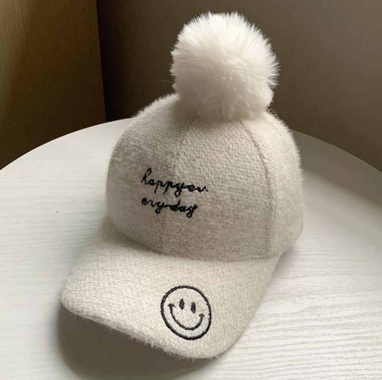 Hoed Vrouwen Herfst Winter Pet Student Koreaanse Stijl Alle-Match Brieven Baseball Cap Pluche Verdikte Warm hoed: Smiling face-White
