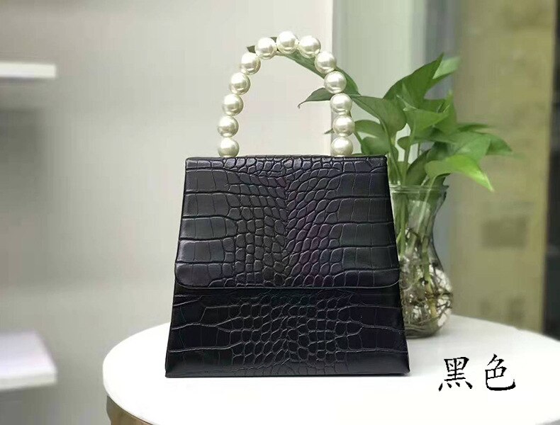 Cross border women's bag autumn and winter Pearl handbag Korean version tide crocodile single shoulder slant cross bag: Crocodile Black