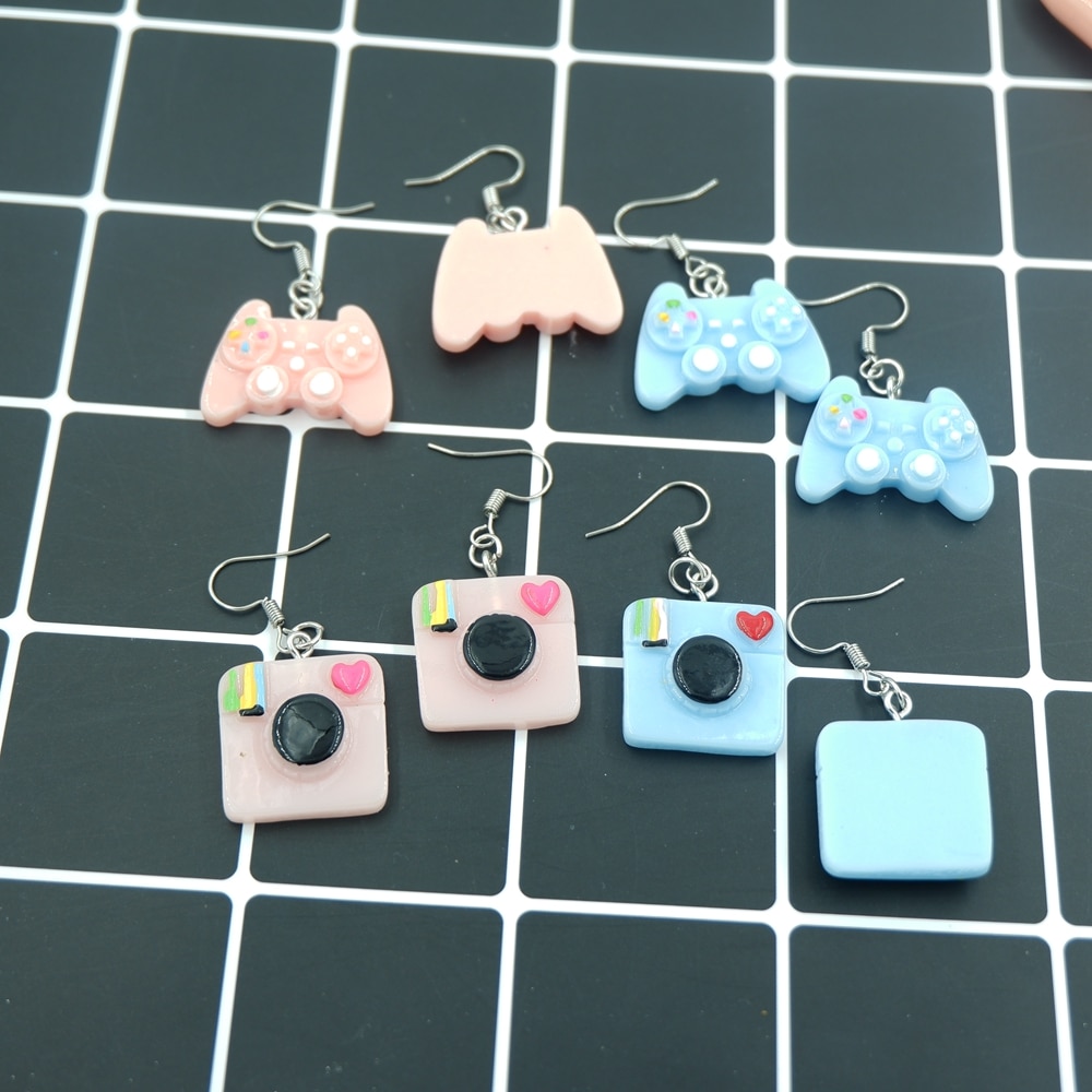 Pendientes Kawaii con controlador de Juego de Cámara para mujer y niña, pendiente para traje, estilo de , joyería,