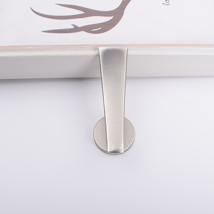 Room Accessories Curtain Curtain Hook Zinc Alloy Small Thickened Door Handle Hook Flat Angle Hook Silencing Curtain Wall Hook: Flat hook silver