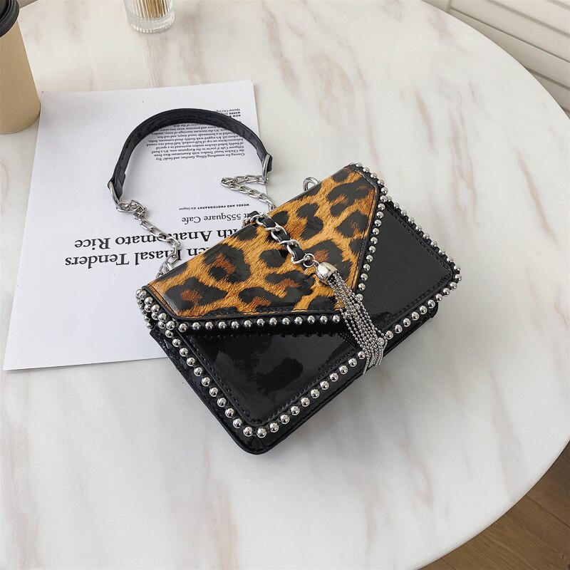 Bolso de charol con patrón de leopardo para mujer, cartera pequeña de cuero PU con cadena de hombro para mujer, monederos y bolsos informales: Café