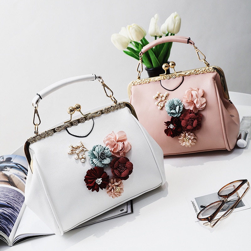 Di nuovo Modo Coreano di Stile Delle Signore Della Borsa di clip in Metallo Fiore Borsette Perla Delle Donne di modo Sacchetto di Spalla di Svago del Sacchetto del Messaggero Della Frizione Bolsa