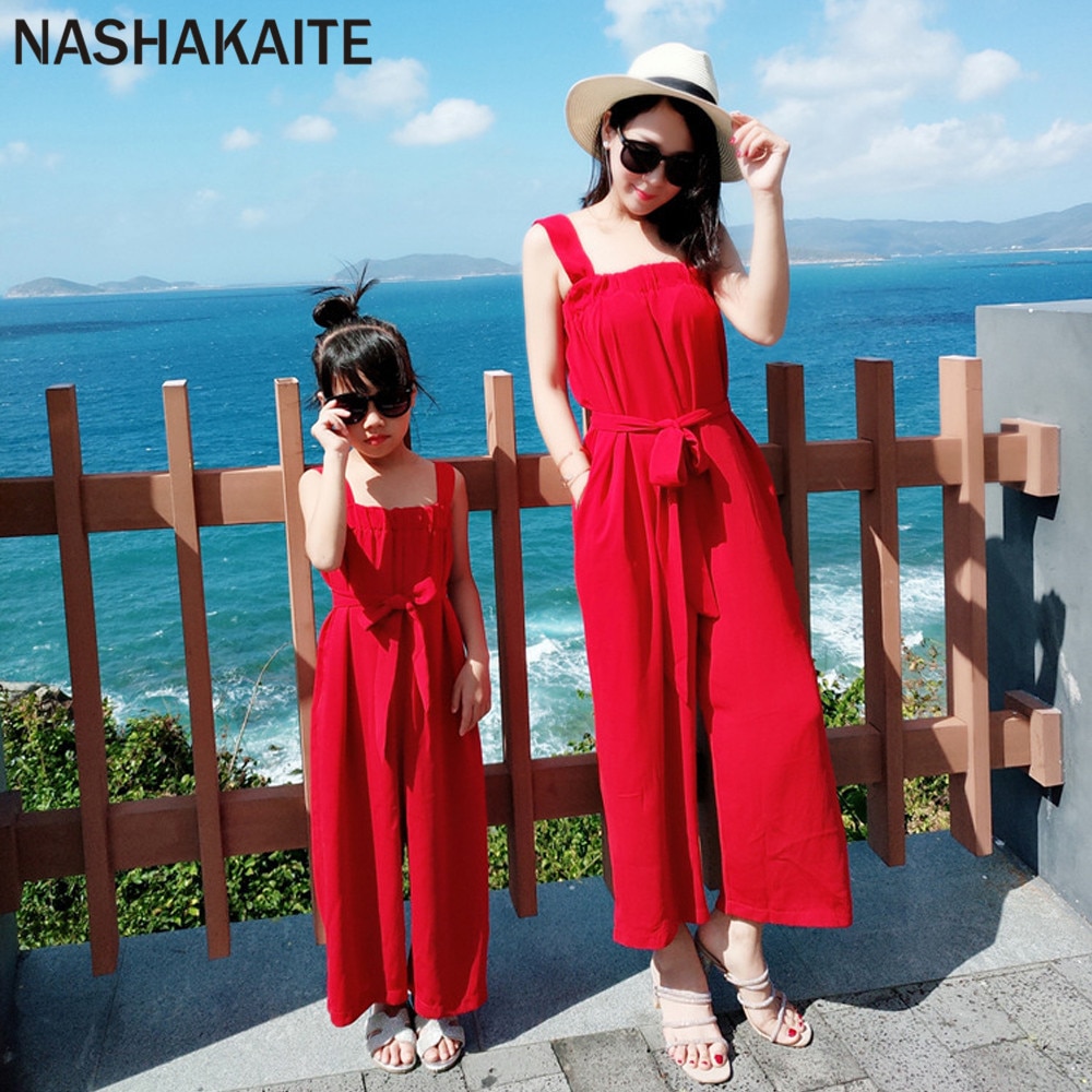 Nashakaite mama en ik kleding zomer rode tanktop met riem bijpassende jumpsuit strand moeder en dochter jumpsuit