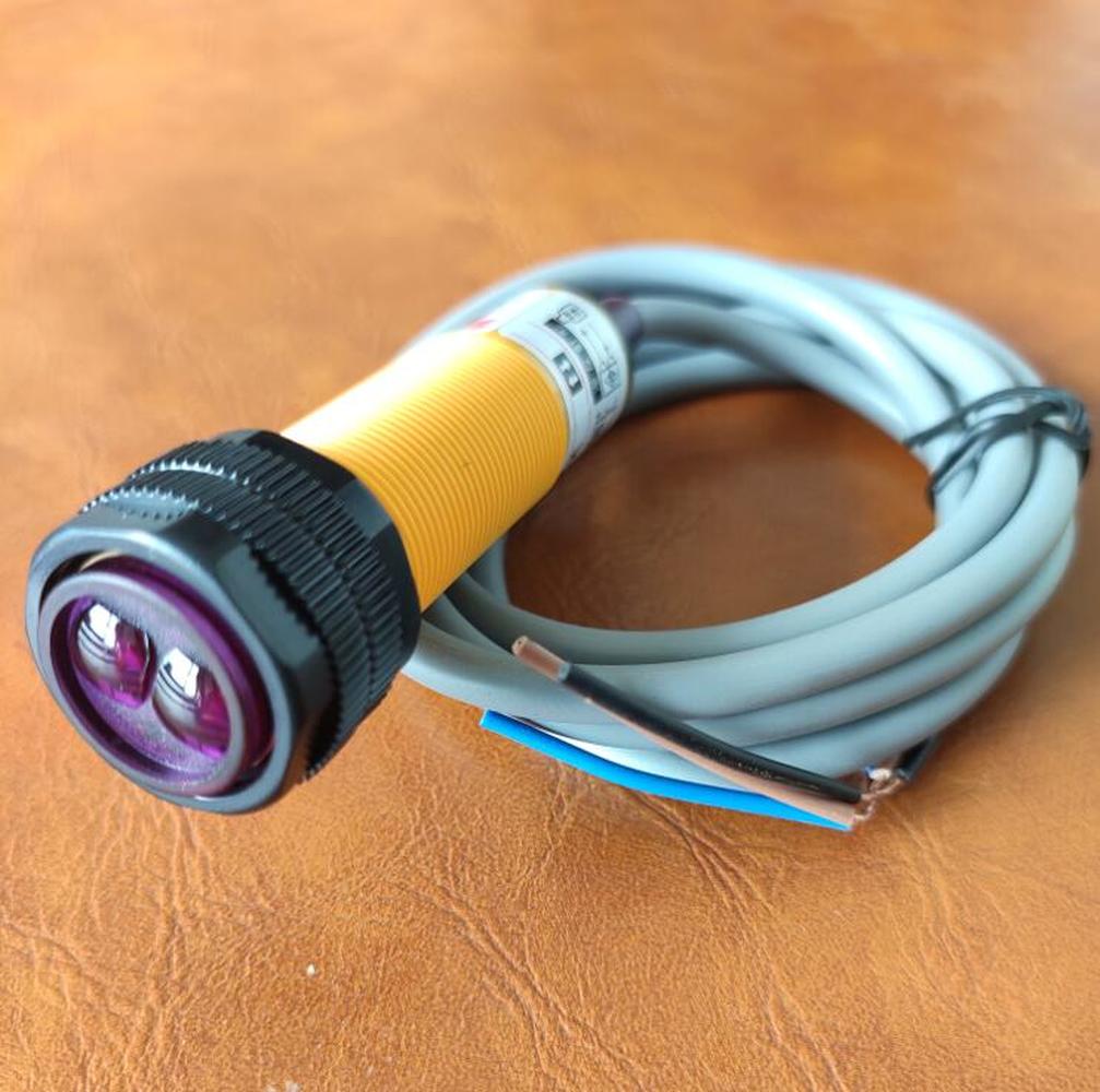 Infrared induction photoelectric switch E3F-DS30C4 close to diffuse reflection sensor NPN normally open three line C1
