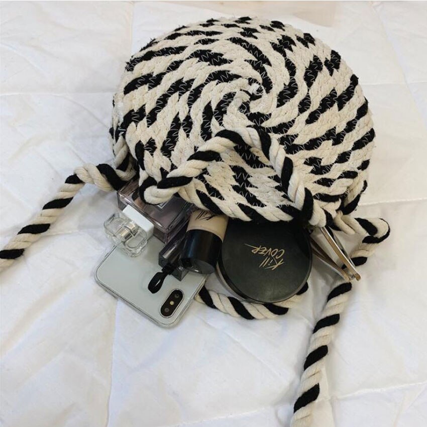 Ljt persoonlijkheid zwart-wit geweven kleine ronde tas zomer casual messenger schoudertas strand handtassen tote