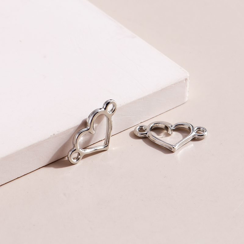 Leslie 100 Stück kleine hohle Herzen-Anschlüsse, Perlen für DIY-Armbänder, Halsketten, Gold, Silber, Farbe, Reize, Schmuckherstellung: Rose Gold Farbe