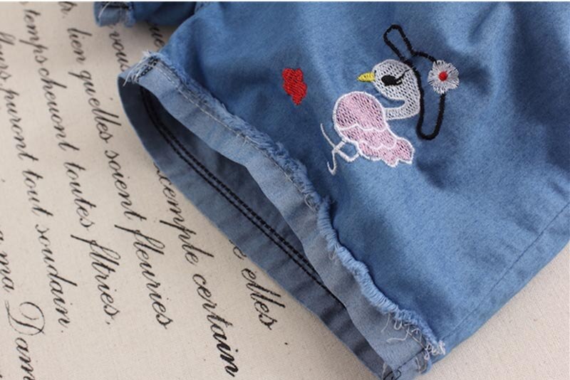 DIIMUU Kids Summer Girls Shorts Casual Elastic Waist Solid Loose Trousers Butterfly Print Cute Sports Bottom Pant