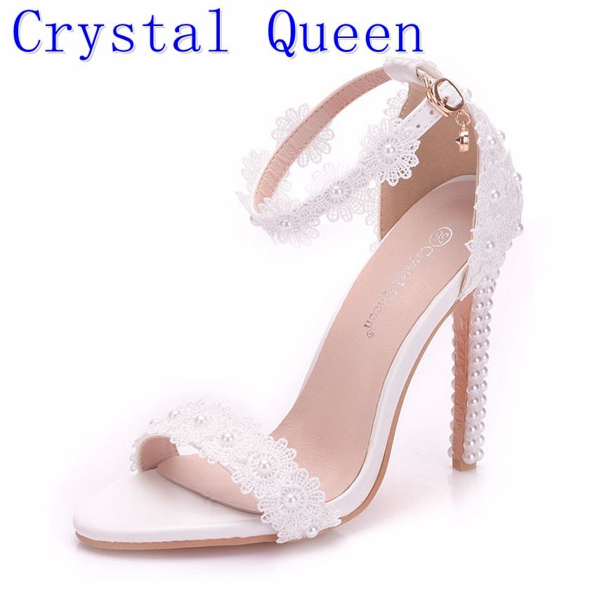 Cristal reina mujeres encaje de perlas zapatos de boda fino tacones altos flores blancas sandalias de novia mujeres verano Up boda zapatos mujer
