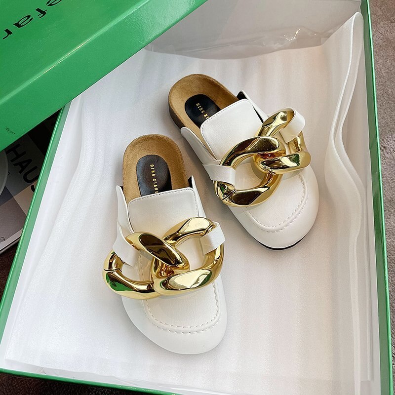 Gold Chain Decor Round Toe Flat Mules Lazy Loafers Shoes Women's Outdoor Cozy Soft PU Leather Casual Slippers Female Shoes: White / 36