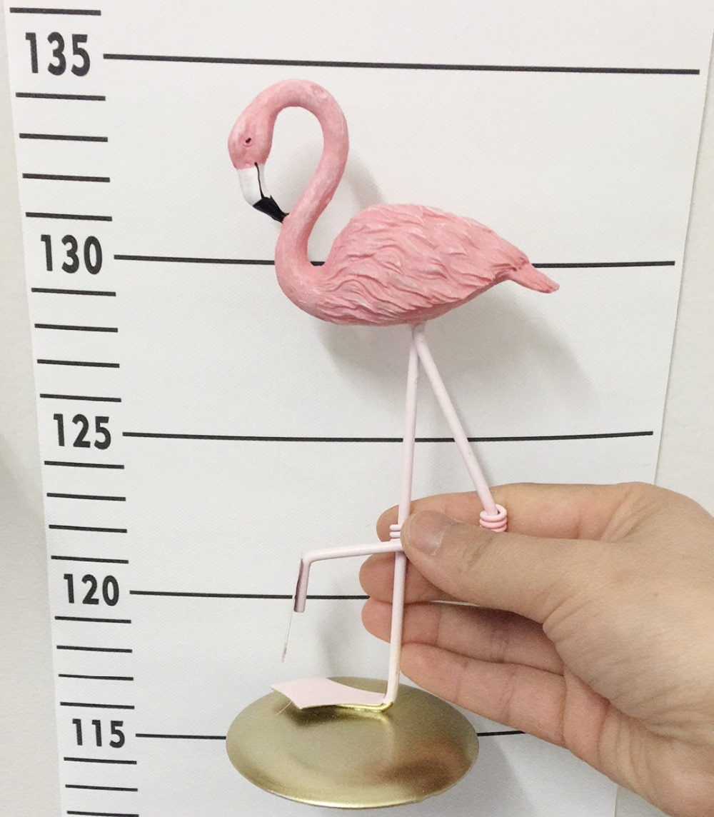 Harpiks flamingo nordisk stil værelse indretning flamingo skandinavisk indretning til pigeværelse flot harpiks flamingo indretning til værelse skrivebord