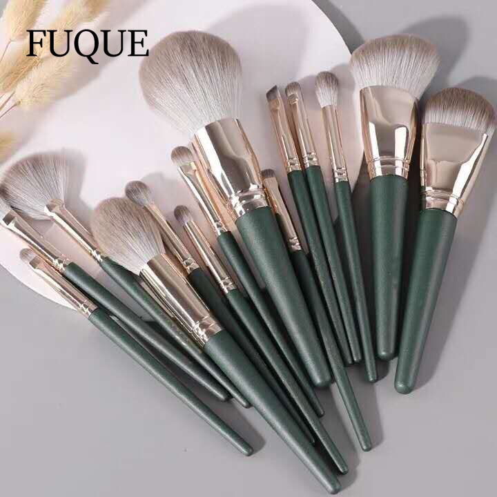 Set van 14 make-upkwasten, foundation met hoge wolvezels, poeder, blush, oogschaduw en lipblend, houten make-upkwastenset