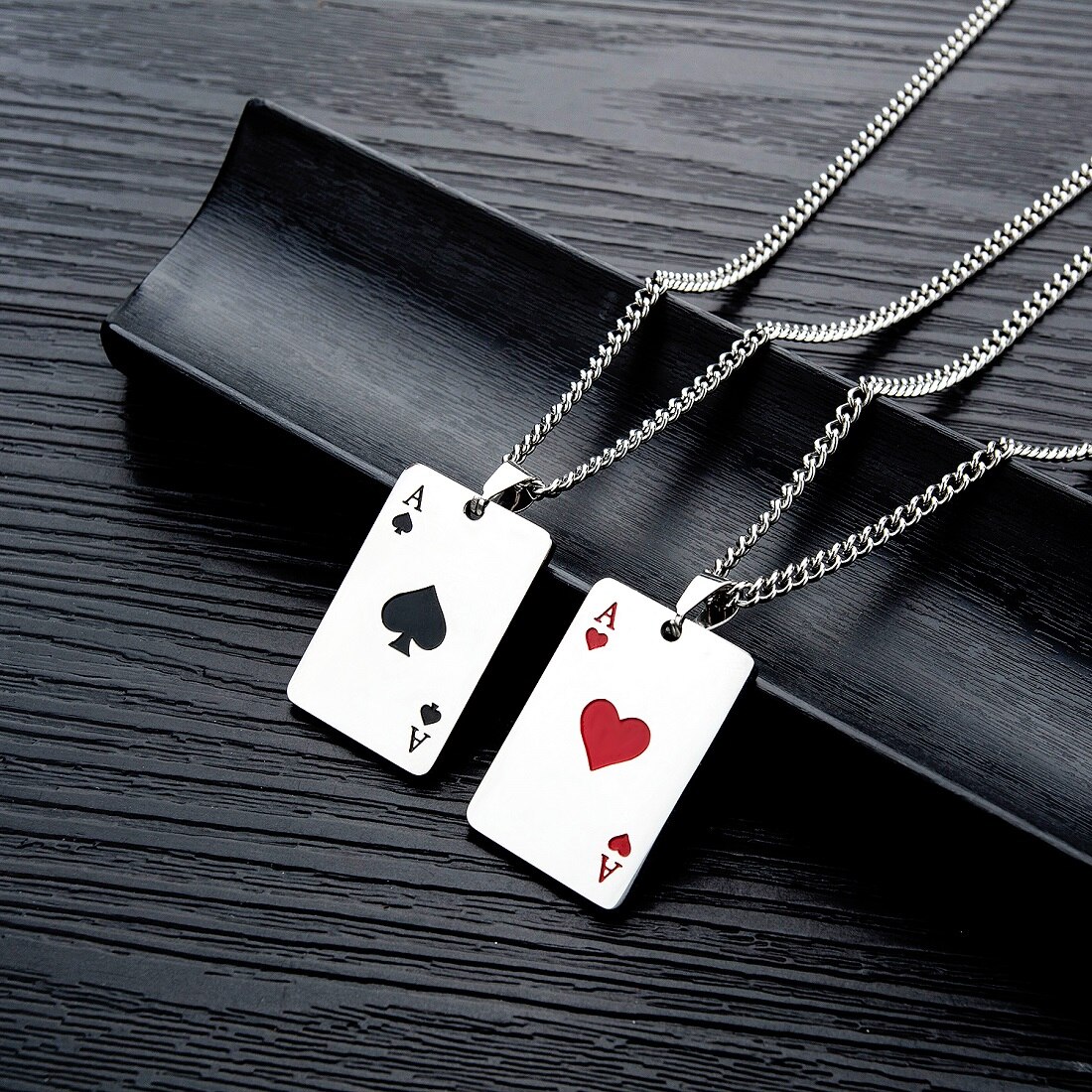 JHSL Männer ErkläSprosse Poker Anhänger Halskette verrotten Schwarz Silber Farbe Edelstahl Schmuck