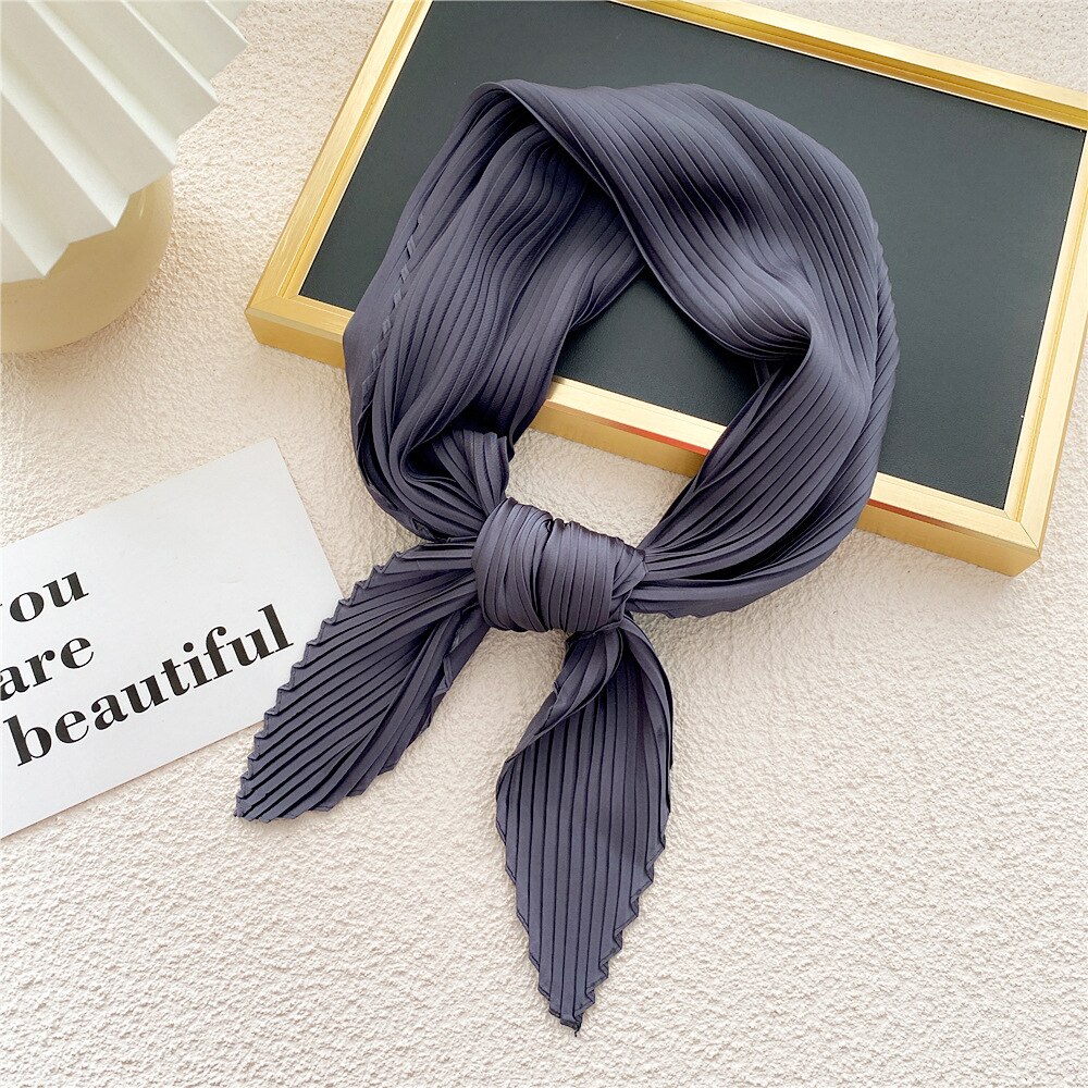 Petite écharpe soyeuse en Satin pour femmes, Foulard froissé froissé à la , châle, Bandana, mouchoir: Gris foncé