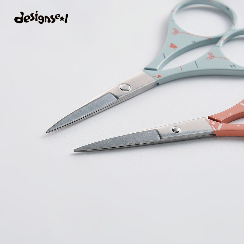 Nouvelle Coloré Maquillage Ciseaux En Acier Inoxydable de Sharp Astuce Sourcils Ciseaux Manucure Visage Coupe des Cheveux Brucelles Maquillage Beauté Outils