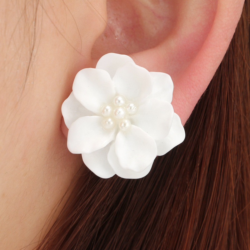 1 paar Charm Witte Bloem Oorbellen Mode Camellia Gesimuleerde Parel Oorbellen voor Vrouwen Meisje Sieraden 533