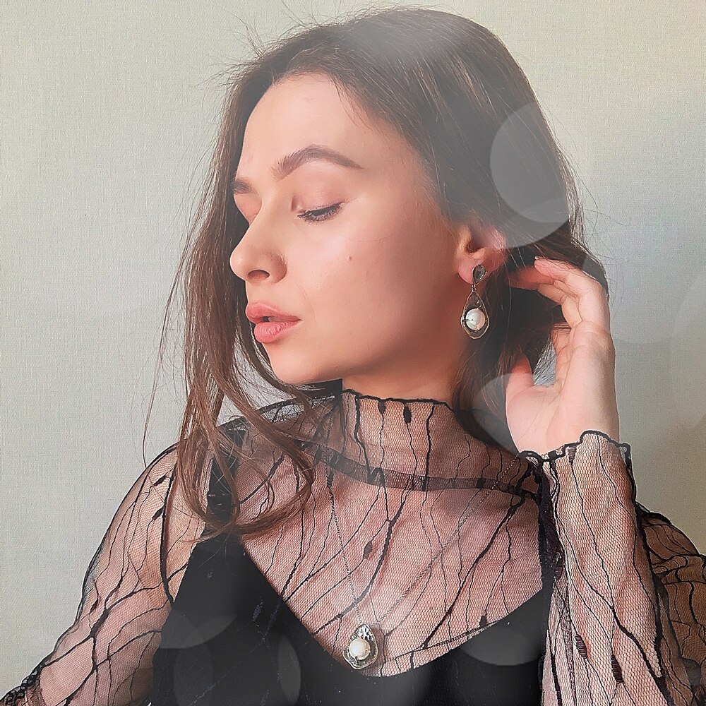 Dreamcarnival1989 Feminine Necklace & Earrings Set for Women Gothic Pearl on Leaves Party Must Have Jewelry EP3982S2