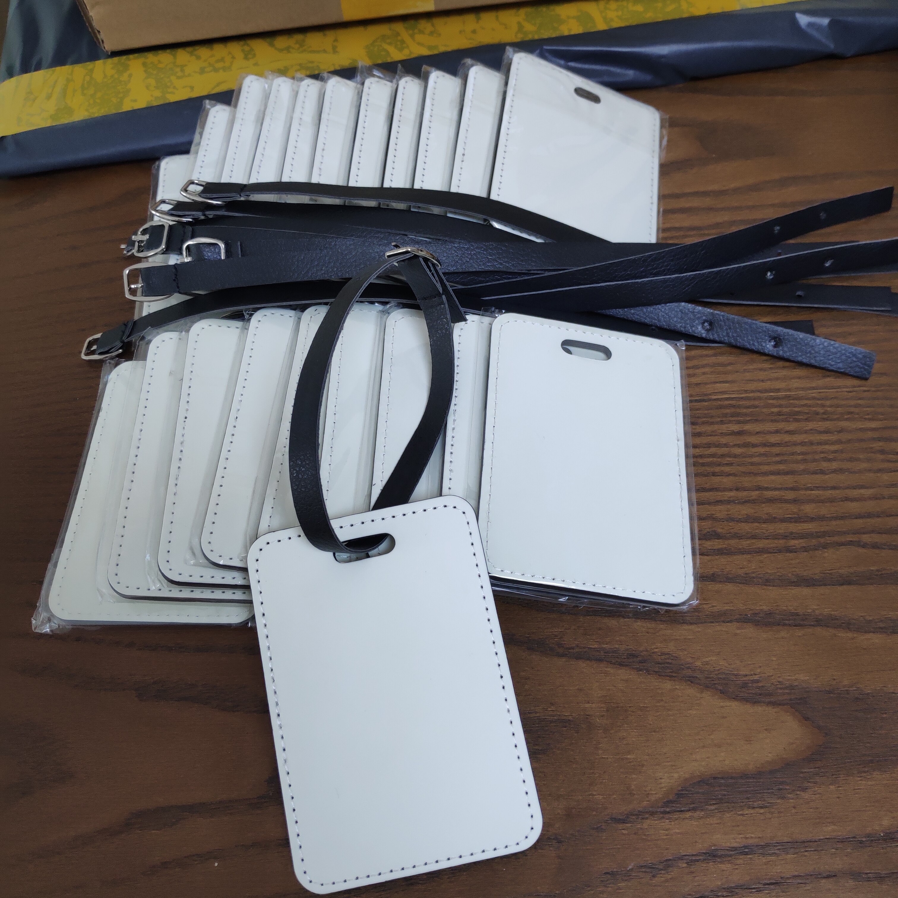 10 pcs/lot blanc Sublimation cuir bagages porte-étiquette pour transfert à impression cuir blanc consommables bricolage 7x11cm