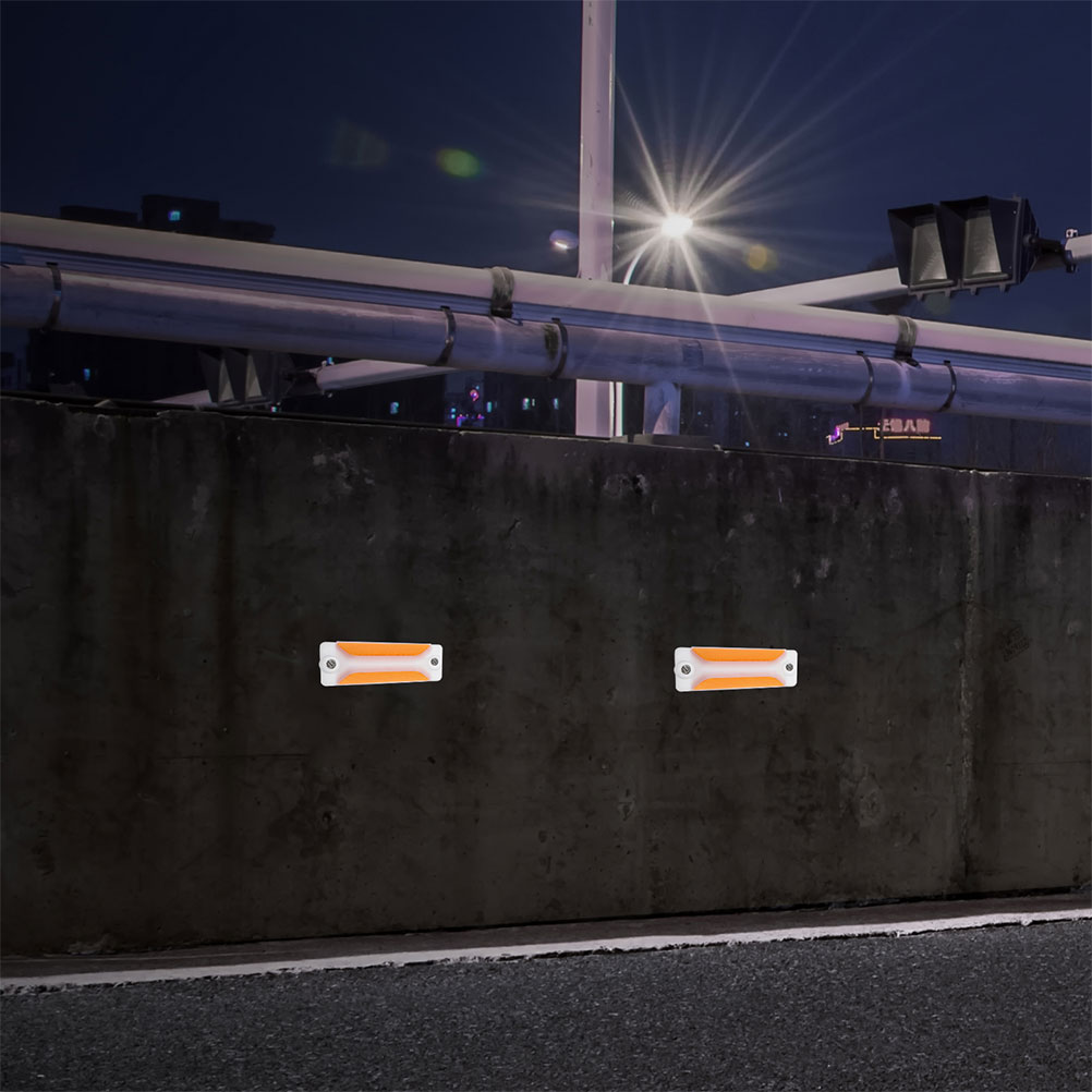 4-delige teken reflecterende delineator opritreflectoren trapeziumvormige wegmarkeringen bestrating vangrail delineators