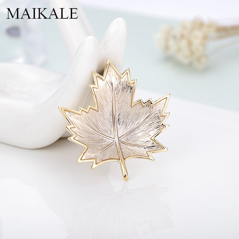 MAIKALE Vintage Metalen Broche Pin Goud Zilver Kleur Maple Leaf Broches voor Vrouwen Sjaal Pak Shirt Meisjes Tas Hanger Broche