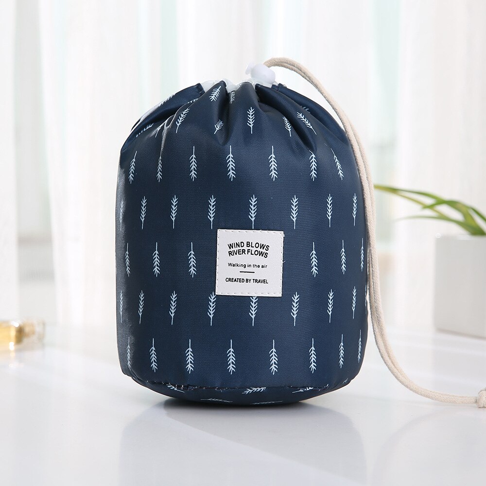 UOSC mujeres Lazy Drawstring bolsa de cosméticos de viaje redondo bolsa de maquillaje organizador estuche de almacenamiento Kit de belleza y aseo neceseser: Blue Feather