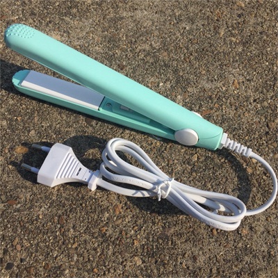 Hair straightener Mini Straightening Irons Hair Flat Iron Curling With EU Plug Fast Styling Tools 110-220V Dual Voltage: Blue iron