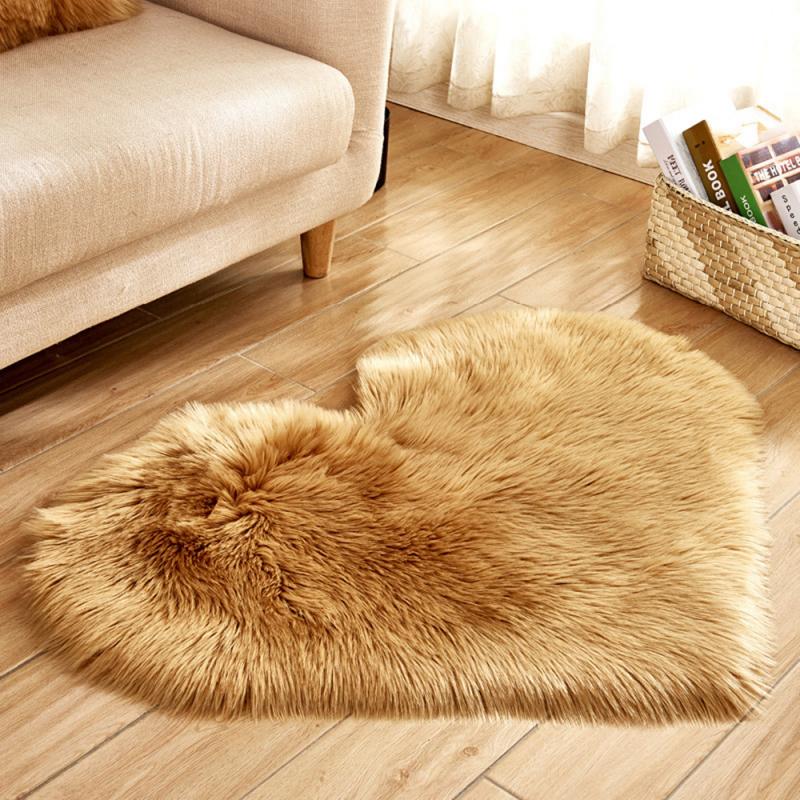 Multifunction Kitchen Bathroom Bedroom Living Room Fluffy Artificial Wool Sheepskin Hairy Love Heart Rugs Household Accessories: Khaki