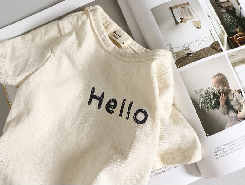 Zomerse koreaanse baby bodysuits met letterprint voor jongens en meisjes, jumpsuits en schattige babykleding: Beige / 3m